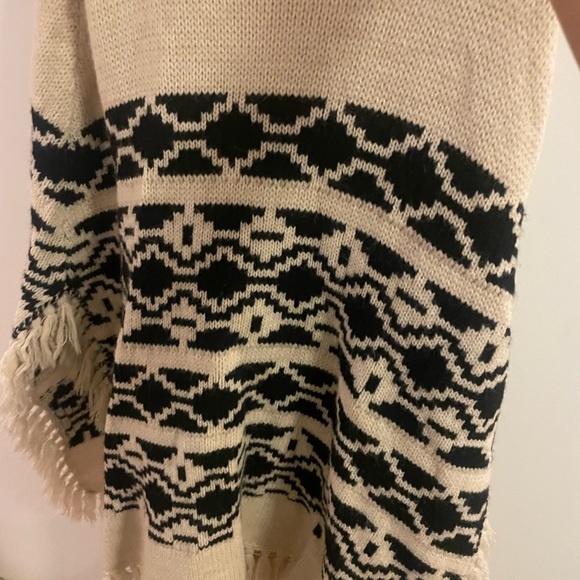 Maje cape sweater no sleeves - Picture 1 of 4